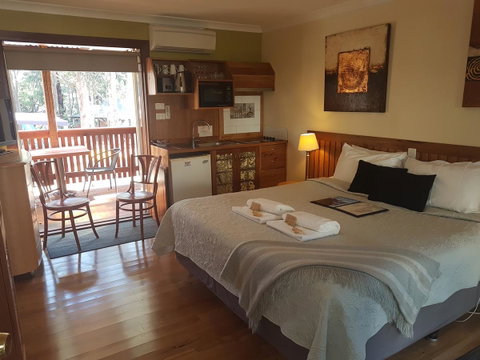 Adamsons Riverside Accommodation - Broome Tourism 17