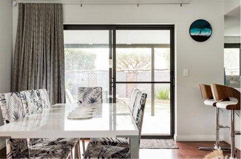 Starboard Drift - Captain & Crew - In Town Entire House For 8 - Broome Tourism 10