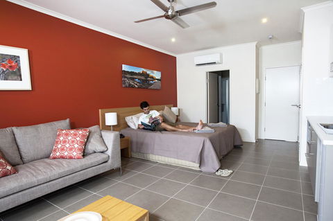 Freshwater East Kimberley Apartments - Broome Tourism 21