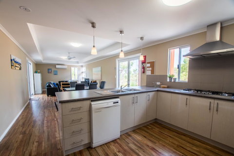 Cape Howe Cottages - Broome Tourism 43