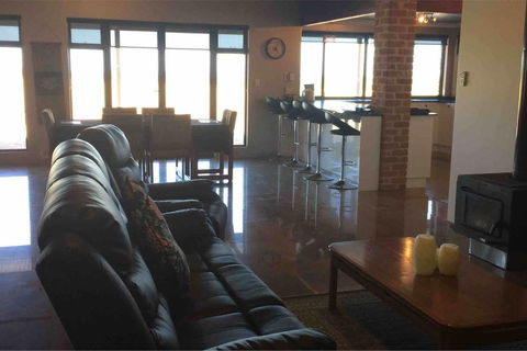 Ocean View Homestead - Broome Tourism 28