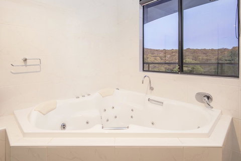 12/26 Yallingup Beach Road - Broome Tourism 6