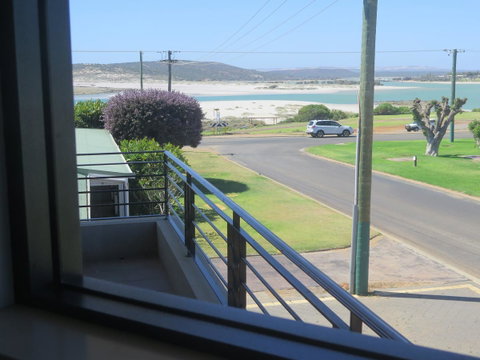 Kalbarri Riverfront Unit - Broome Tourism 4