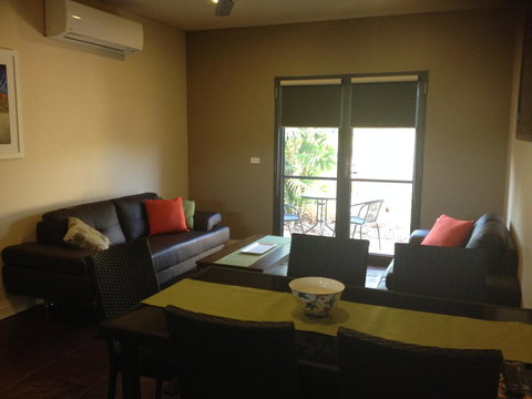 Breezes Apartments - Broome Tourism 2