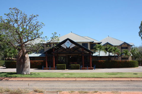 Apartments At Blue Seas Resort - Broome Tourism 23