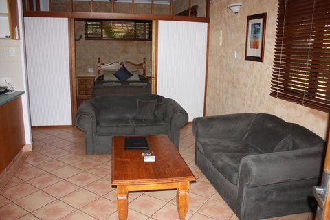 Apartments At Blue Seas Resort - Broome Tourism 5