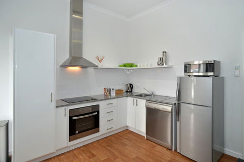 Albany Central Apartments - Broome Tourism 4