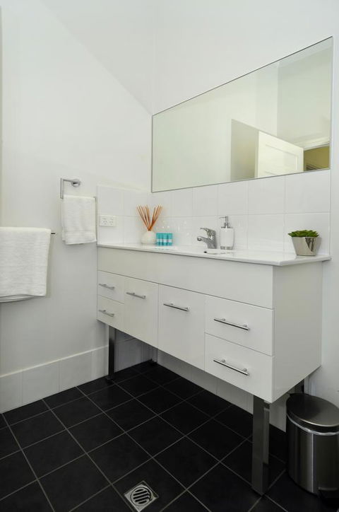 Albany Central Apartments - Broome Tourism 15