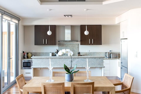 Constellation Apartments - Broome Tourism 21