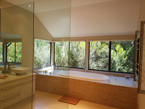 Jarrah Grove Forest Retreat - Broome Tourism 1