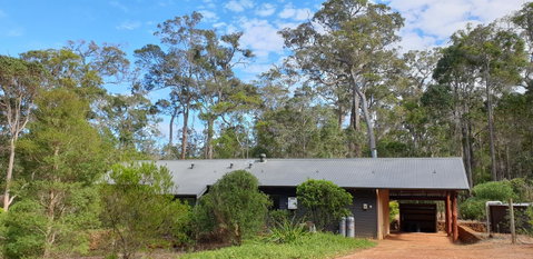 Jarrah Grove Forest Retreat - Broome Tourism 16