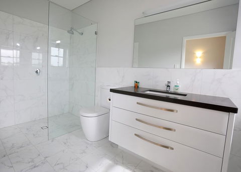 Lot113 Vineyard Accommodation - Broome Tourism 3