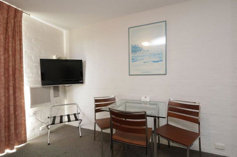 Atrium Hotel Mandurah - Broome Tourism 2