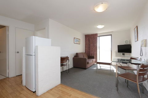 Atrium Hotel Mandurah - Broome Tourism 32