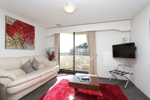 Atrium Hotel Mandurah - Broome Tourism 42
