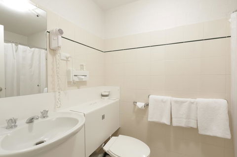 Atrium Hotel Mandurah - Broome Tourism 37