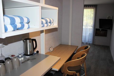 Atrium Hotel Mandurah - Broome Tourism 11