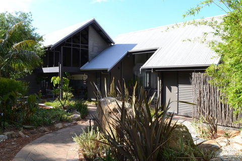DESIGNER'S STUDIO - Broome Tourism 13