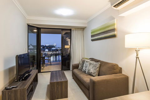 Dolphin Quay Apartments - Broome Tourism 20