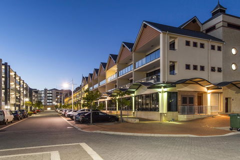 Dolphin Quay Apartments - Broome Tourism 18