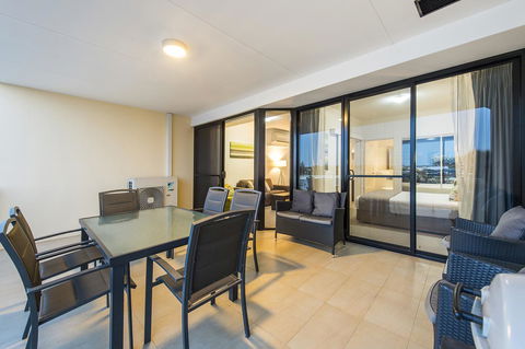 Dolphin Quay Apartments - Broome Tourism 38