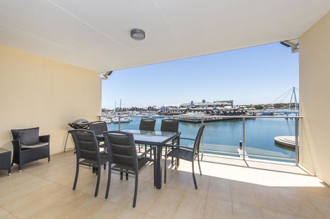 Dolphin Quay Apartments - Broome Tourism 17