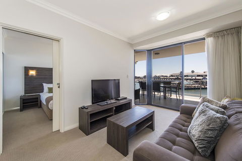 Dolphin Quay Apartments - Broome Tourism 31