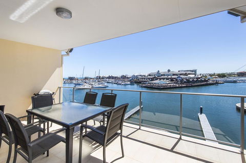 Dolphin Quay Apartments - Broome Tourism 36