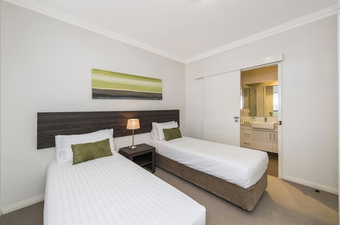 Dolphin Quay Apartments - Broome Tourism 44