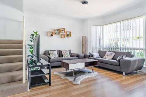 Jane Residence - Broome Tourism 2