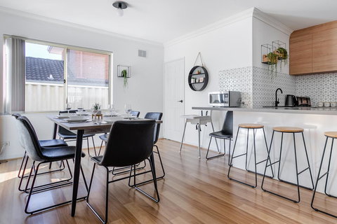 Jane Residence - Broome Tourism 14