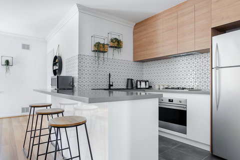 Jane Residence - Broome Tourism 9