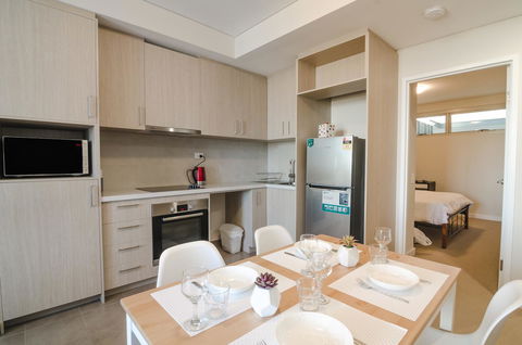 Boutique Carousel Apartment - Broome Tourism 4