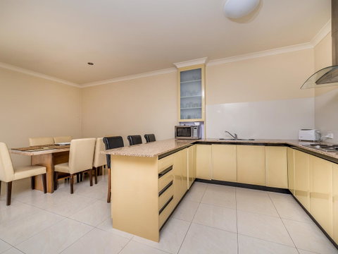 Seafront Unit 60 - Broome Tourism 6