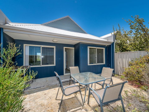Seafront Unit 60 - Broome Tourism 8