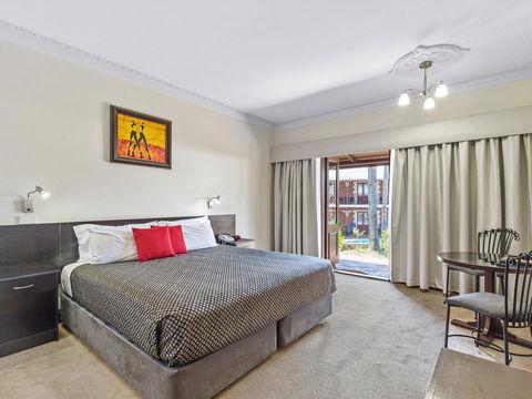 Heritage Country Motel - Broome Tourism 18