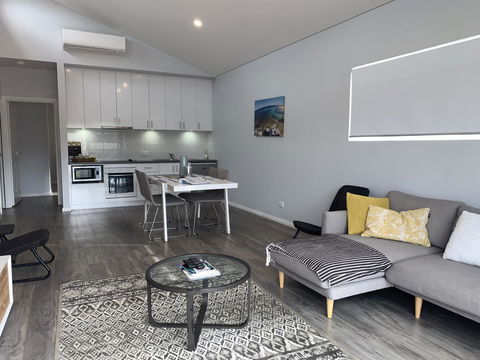 17 By The Sea - Broome Tourism 5
