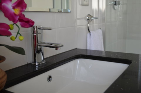 Ellard Bed & Breakfast - Broome Tourism 11