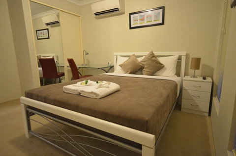 Ellard Bed & Breakfast - Broome Tourism 13