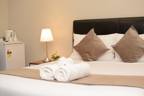 Ellard Bed & Breakfast - Broome Tourism 2