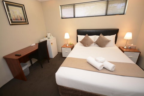 Ellard Bed & Breakfast - Broome Tourism 5