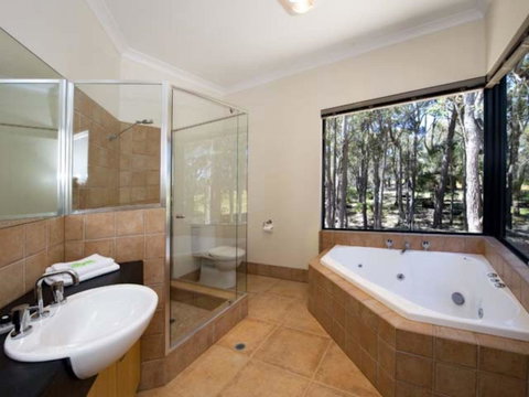 Kanga View - Margaret River - Broome Tourism 2