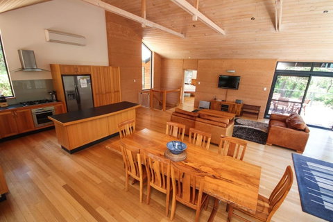 Kanga View - Margaret River - Broome Tourism 4