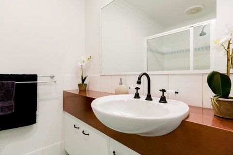 Maison Magnolia - Spacious Cozy Town House - Broome Tourism 16