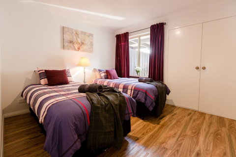Maison Magnolia - Spacious Cozy Town House - Broome Tourism 8