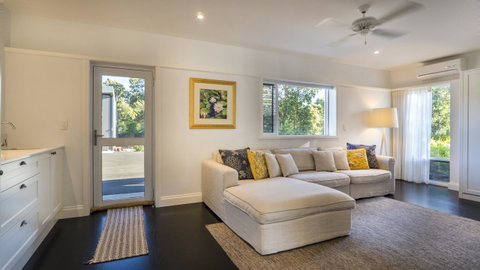 The White House At Wallcliffe Farms - Broome Tourism 6