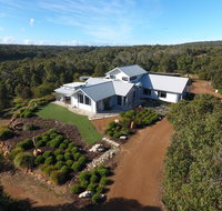 The White House at Wallcliffe Farms