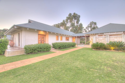 Moana Spa Villas - Prime Yallingup Location - Broome Tourism 1