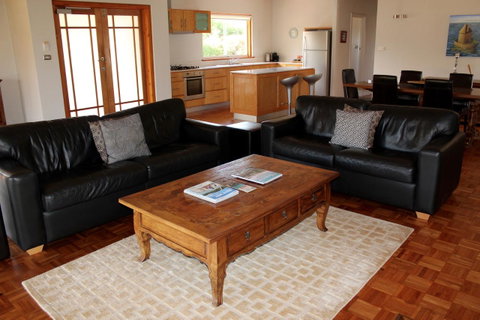 Moana Spa Villas - Prime Yallingup Location - Broome Tourism 7