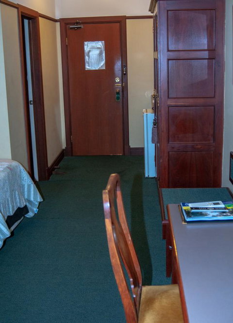 Higgins Lane Motel - Broome Tourism 2